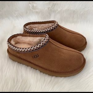 UGG Tasman